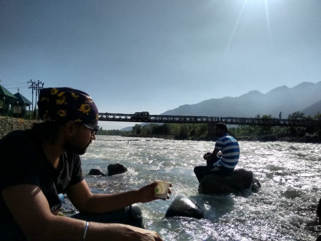 ladakh via srinagar dal lake